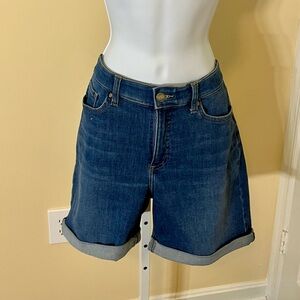 Lee Bermuda jeans shorts - Size 12 Medium, mid rise